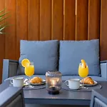 Lägenhet Kadena Luxury *