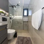 Kadena Luxury Lägenhet *