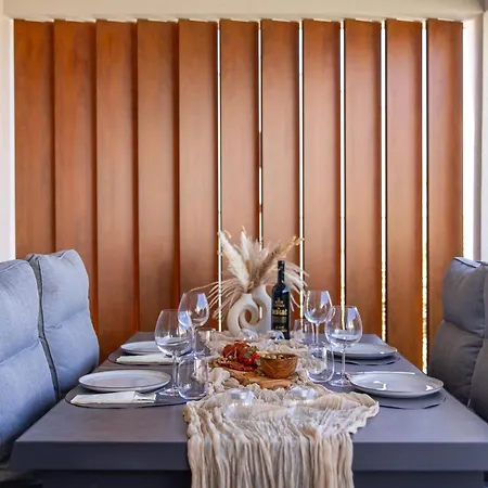 Kadena Luxury Apartman *