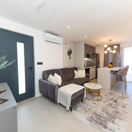 Kadena Luxury Apartment