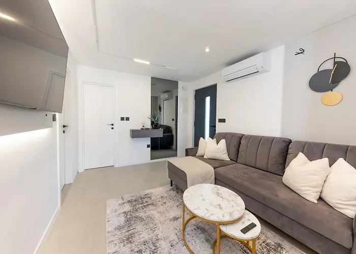 Kadena Luxury Apartman Razanj