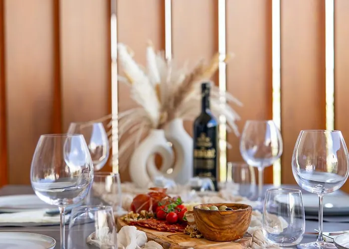 Kadena Luxury Razanj